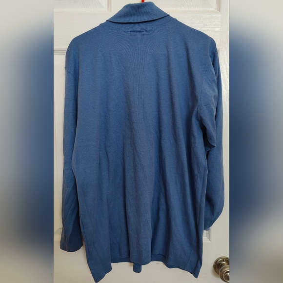 Liz Claiborne Blue Turtleneck Sweater - Picture 2 of 3